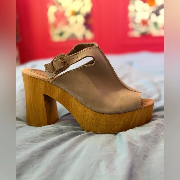 Sbicca Women's Mika Sandal - Picture 8 of 8